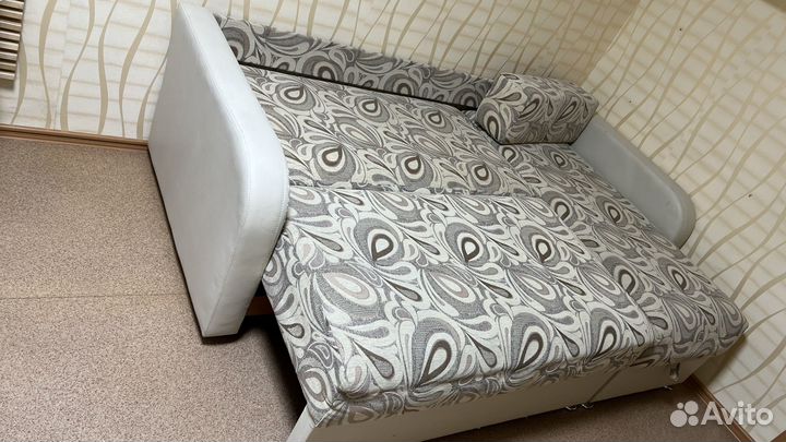 Угловой диван бу