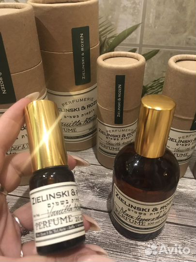 Zielinski rozen Vanilla blend, black pepper, ambe