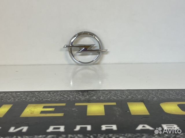 Эмблема Opel на руль Астра Astra J