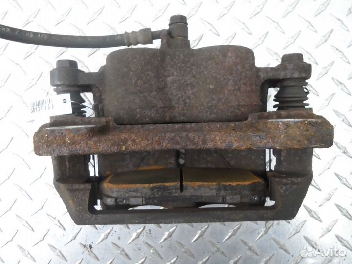 Суппорт передний правый Honda Pilot 2