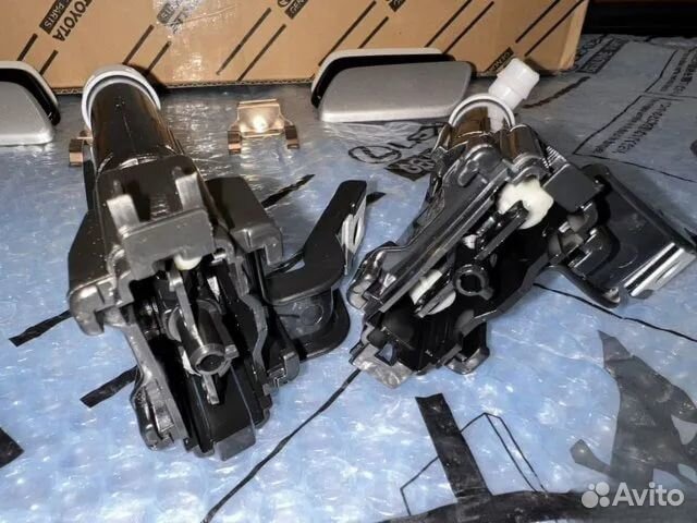 Форсунки омывателя фар Land Cruiser 200 рестайлинг