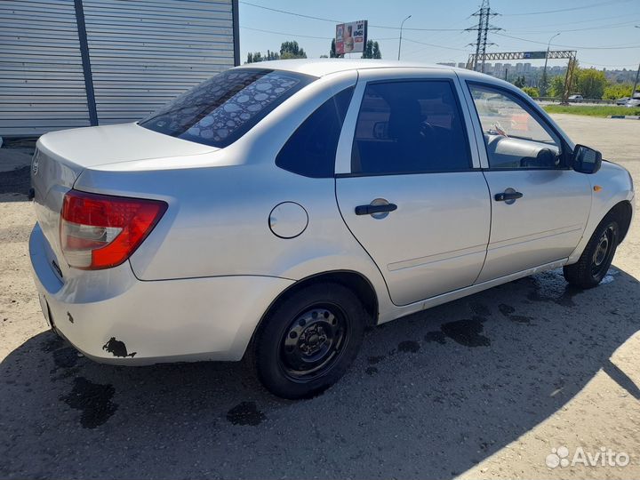 LADA Granta 1.6 МТ, 2013, 197 000 км