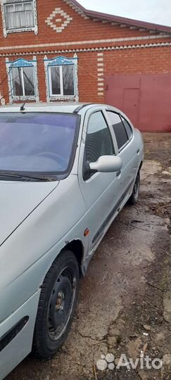 Продам целиком рено мегане 1 2001