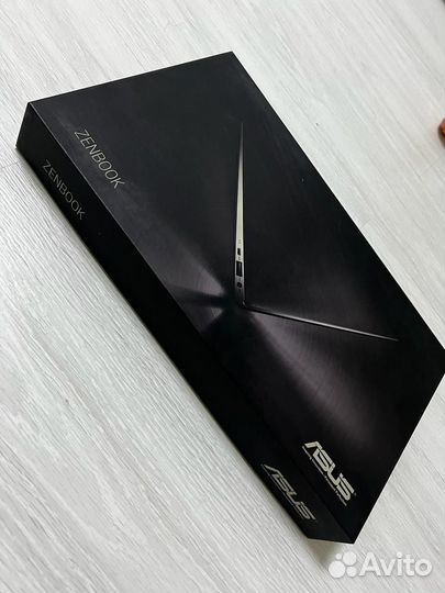 Ноутбук Asus