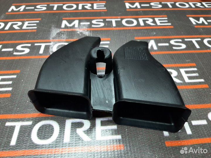 Воздуховод печки задний правый Bmw 5-Series E60