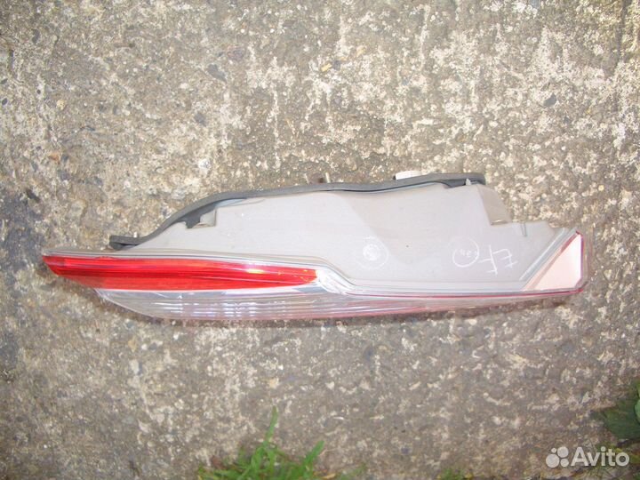 Фонарь внутренний левый Тойота Камри с11