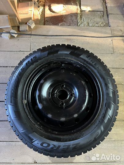 Pirelli Ice Zero 185/65 R15 92T