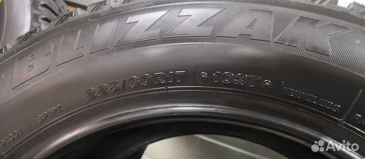 Bridgestone Blizzak Spike-01 255/60 R17