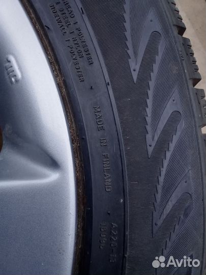 Nokian Tyres Hakkapeliitta R 215/55 R16