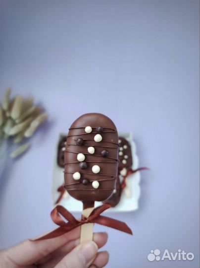 Подарочный набор чизкейков в молочном шоколаде