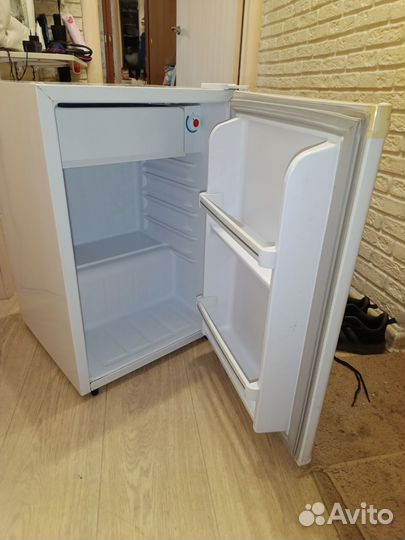 Холодильник бу маленький
