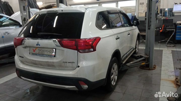 Mitsubishi Outlander 2.0 CVT, 2017, 133 174 км