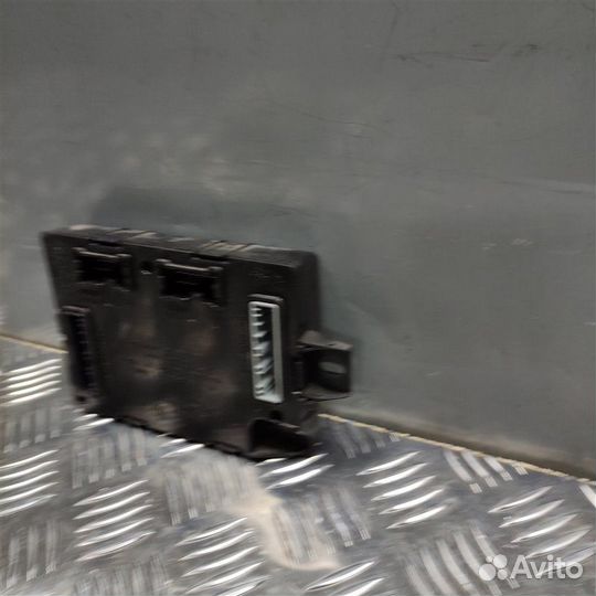 Блок комфорта Renault Sandero 2 K7M812 2015