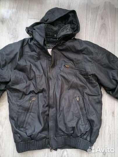 Продам кожаную куртку мужскую