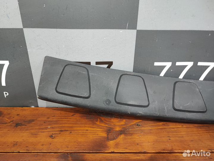 Накладка заднего бампера Honda Pilot 2 (YF4) 08-15 Б/У Оригинал