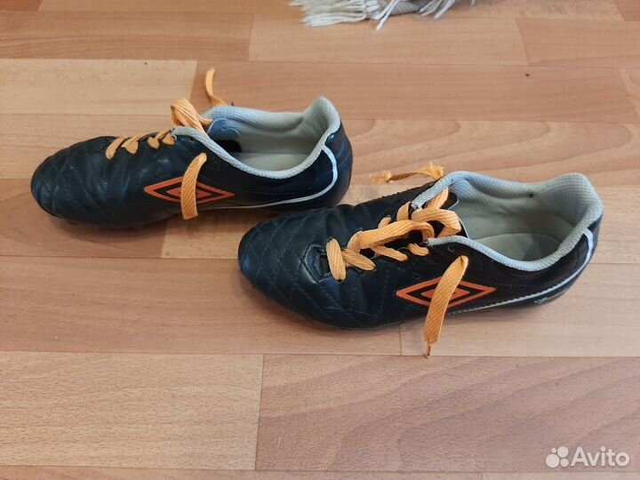 Продам бутсы на ребенка
