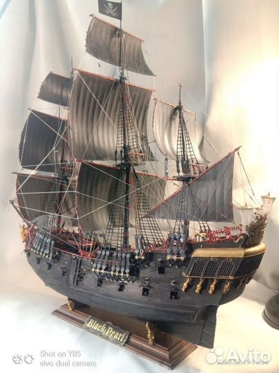 Сборная модель корабля 