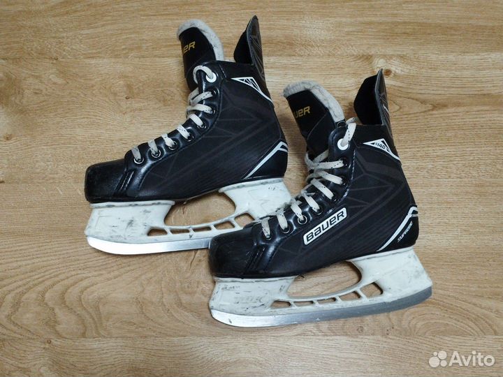 Коньки хоккейные детские Bauer S140 (35-й размер)