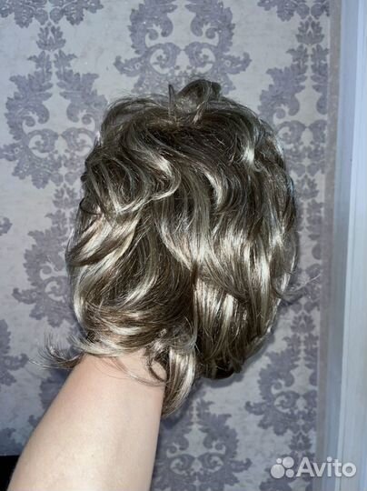 Парик каскад