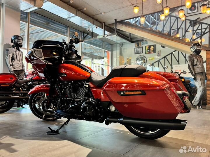 Road Glide 117 Harley-Davidson 2024 Whiskey Fire/b