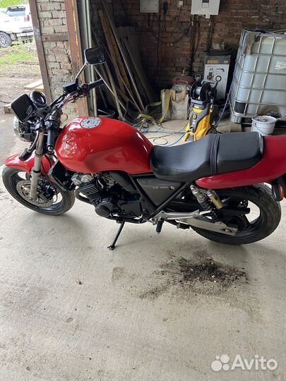 Honda cb400 sf