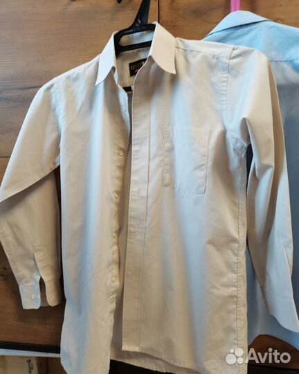 Рубашки 3 шт и жилетка 146