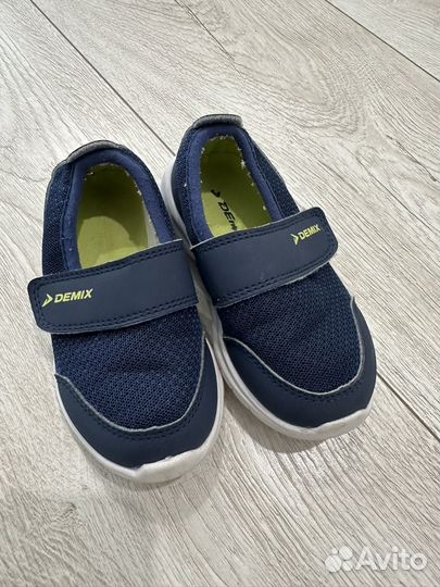 Кроссовки детские