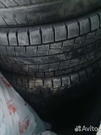 Продам литьё с резиной 2 комплекта лето, зима