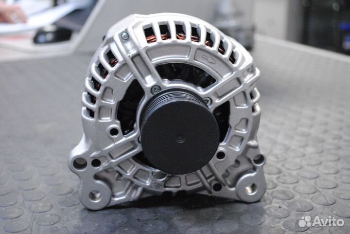 Генератор VW Golf 6, Skoda Octavia, Yeti 1.2 TSi