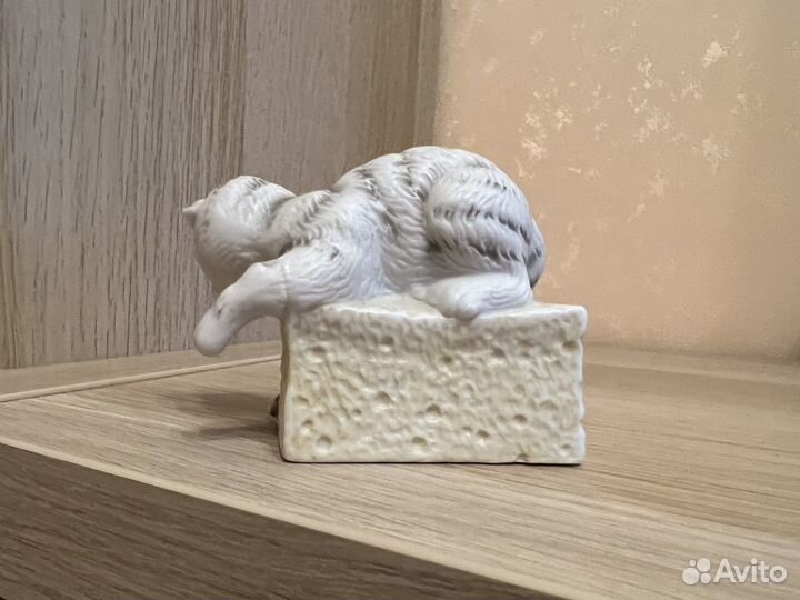 Статуэтка котенок, кошка и мышь, фарфор фигурка
