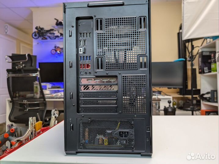 7800x3d, 4070ti, 2tb SSD m2 игровой пк аквариум