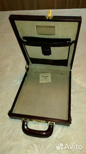 Кейс кожаный с кодовым замком, новый