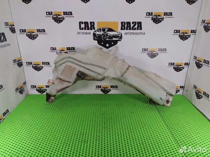 Бачок омывателя лобового стекла