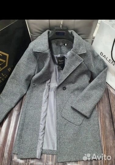 Пальто новое