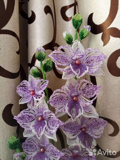 Орхидея из бисера