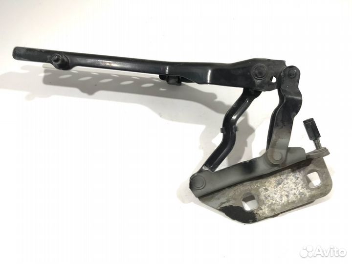 Петля капота левая Audi A8 D3