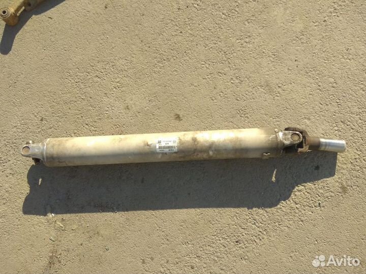 Вал карданный задний Chevrolet TrailBlazer I (2001