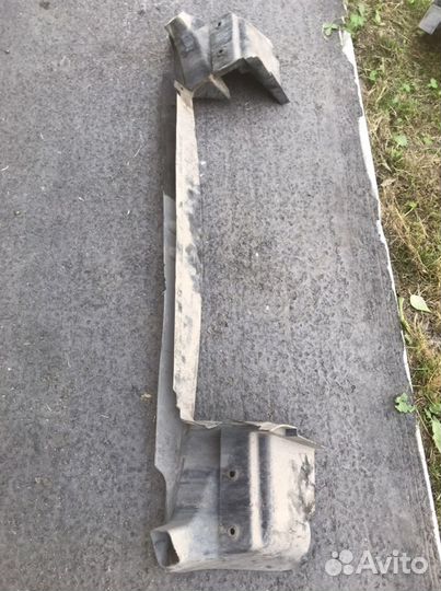 Воздуховод радиатора Land Rover Range Rover Voque