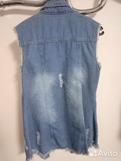 Джинсовая безрукавка