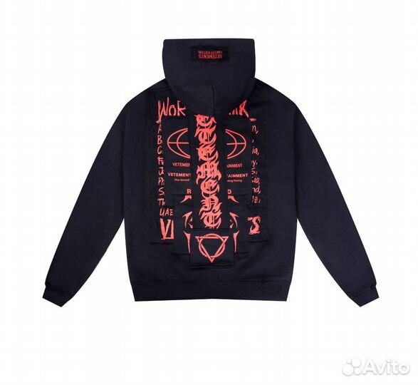 Vetements hardcore patch red hoodie на руках