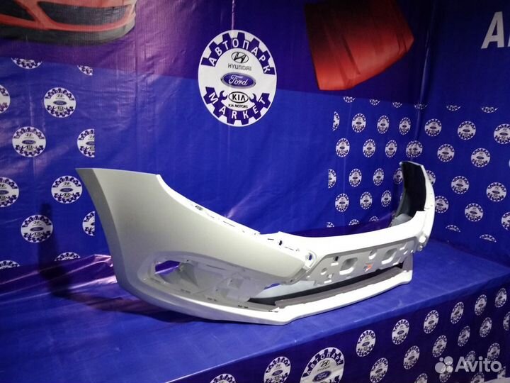 Гранта FL бампер передний белый