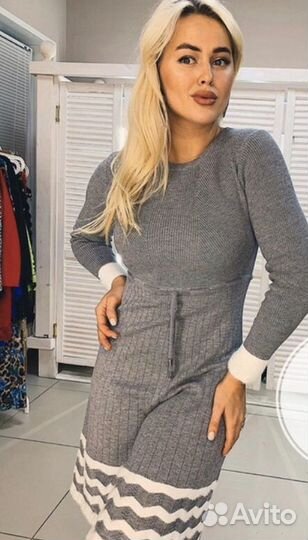 Новое трикотажное платье Valentino 42-46 р