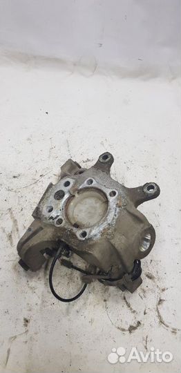 Поворотный кулак задний левый Nissan Teana J32 2.5
