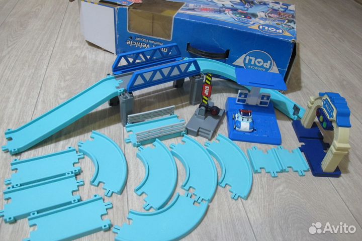 «Средний трек с Умной машинкой» Robocar Poli