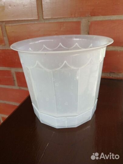 Горшки для цветов пластиковые