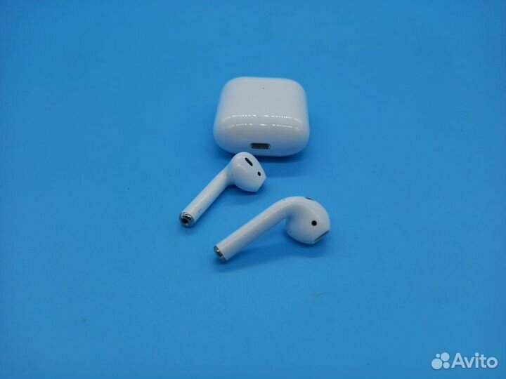 93585 Беспроводные наушники AirPods