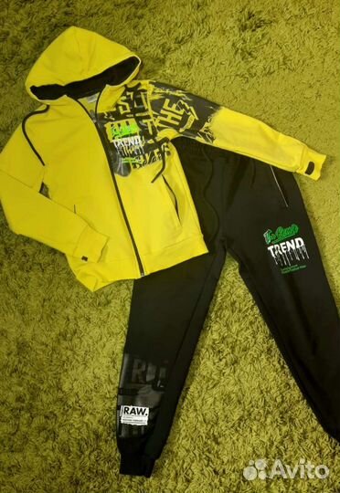 Спортивный костюм для мальчика 134 140