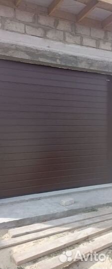 Гаражные ролетные ворота с монтажом