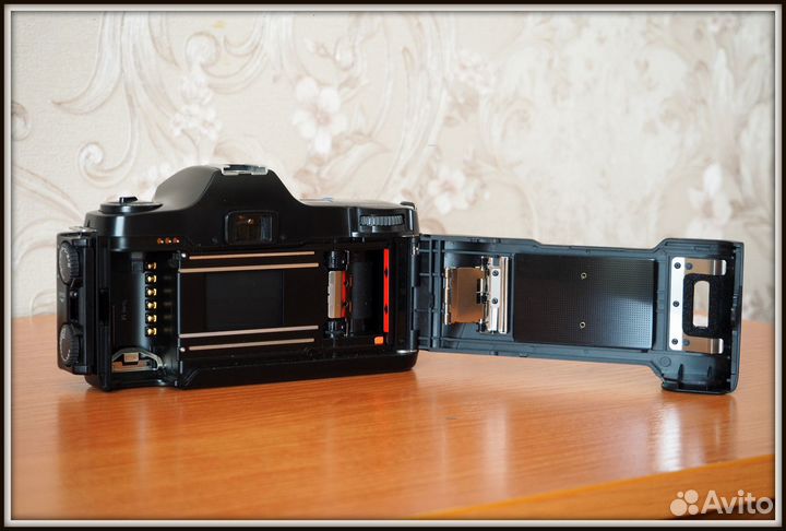 Пленочный зеркальный фотоаппарат Olympus OM-101