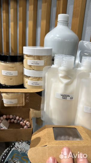 Пластиковые банки с крышкой